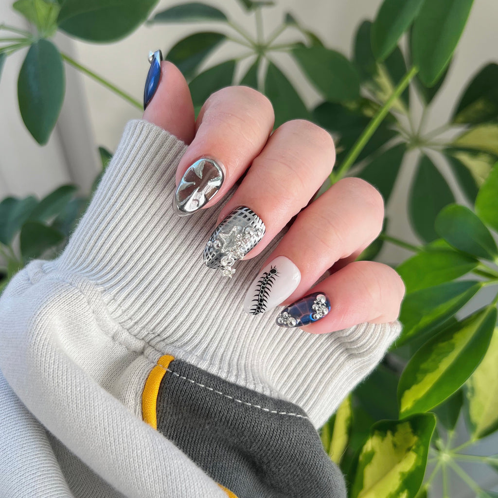 Silver Centipede